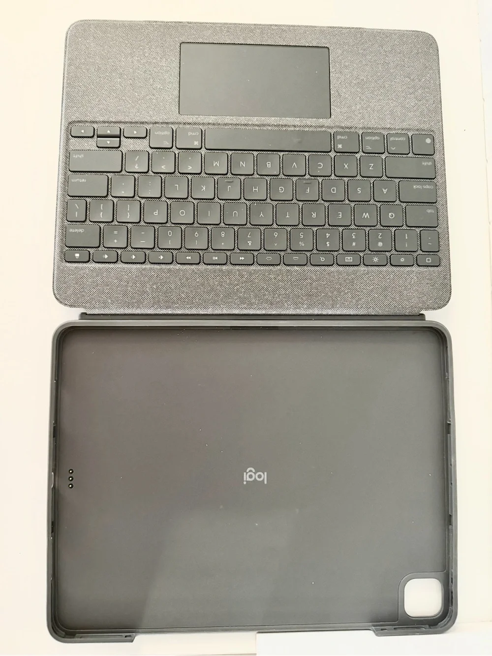 Logitech Fabric Keyboard Case in Dark Gray